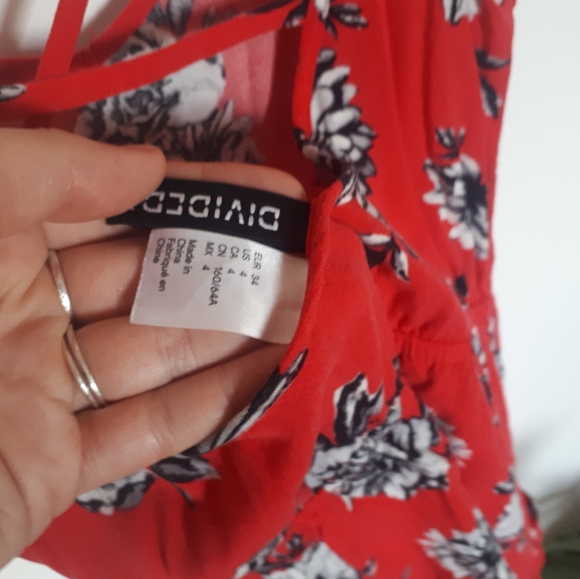 Red Floral Open Back Romper - Picture 4 of 4